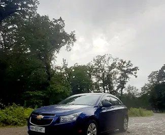 Vooraanzicht van een huurauto Chevrolet Cruze in Koetaisi, Georgië ✓ Auto #6980. ✓ Transmissie Automatisch TM ✓ 8 beoordelingen.