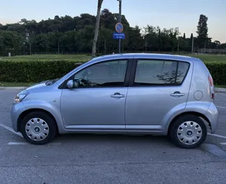 Autohuur Daihatsu Sirion 2010 in in Montenegro, met Benzine brandstof en 92 pk ➤ Vanaf 25 EUR per dag.