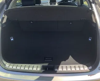 Interieur van Lexus NX te huur in Cyprus. Een geweldige auto met 5 zitplaatsen en een Automatisch transmissie.