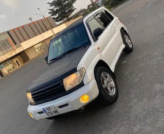 Autohuur Mitsubishi Pajero Io 2005 in in Georgië, met Benzine brandstof en 210 pk ➤ Vanaf 90 GEL per dag.