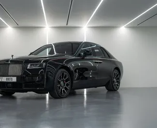 Vooraanzicht van een huurauto Rolls-Royce Ghost 2 in Dubai, Verenigde Arabische Emiraten ✓ Auto #6750. ✓ Transmissie Automatisch TM ✓ 0 beoordelingen.