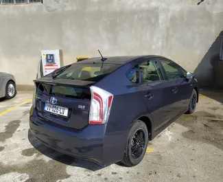 Autohuur Toyota Prius 2012 in in Georgië, met Hybride brandstof en 170 pk ➤ Vanaf 115 GEL per dag.