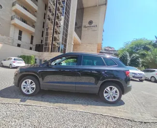 Autohuur Skoda Karoq 2018 in in Montenegro, met Diesel brandstof en 115 pk ➤ Vanaf 66 EUR per dag.