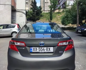 Autohuur Toyota Camry 2014 in in Georgië, met Hybride brandstof en 160 pk ➤ Vanaf 102 GEL per dag.