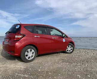 Verhuur Nissan Note. Economy, Comfort Auto te huur in Cyprus ✓ Borg van Zonder Borg ✓ Verzekeringsmogelijkheden TPL, CDW, SCDW, Passagiers, Diefstal, Jonge.