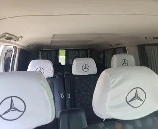 Mercedes-Benz Viano 2007 beschikbaar voor verhuur in Tirana, met een kilometerlimiet van onbeperkt.