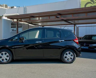 Verhuur Nissan Note. Economy, Comfort Auto te huur in Cyprus ✓ Borg van Zonder Borg ✓ Verzekeringsmogelijkheden TPL, CDW, SCDW, Passagiers, Diefstal, Jonge.