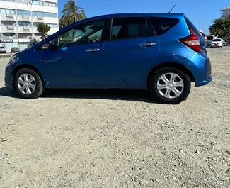 Verhuur Nissan Note. Economy, Comfort Auto te huur in Cyprus ✓ Borg van Zonder Borg ✓ Verzekeringsmogelijkheden TPL, CDW, SCDW, Passagiers, Diefstal, Jonge.