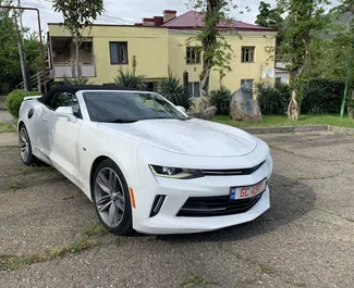 Autohuur Chevrolet Camaro Cabrio 2016 in in Georgië, met Benzine brandstof en 335 pk ➤ Vanaf 200 GEL per dag.