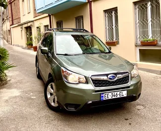 Vooraanzicht van een huurauto Subaru Forester in Tbilisi, Georgië ✓ Auto #7167. ✓ Transmissie Automatisch TM ✓ 0 beoordelingen.