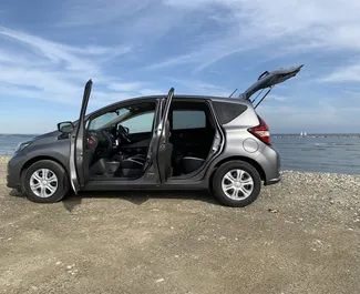 Verhuur Nissan Note. Economy, Comfort Auto te huur in Cyprus ✓ Borg van Zonder Borg ✓ Verzekeringsmogelijkheden TPL, CDW, SCDW, Passagiers, Diefstal, Jonge.