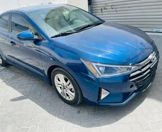 Autohuur Hyundai Elantra 2019 in in de VAE, met Benzine brandstof en 120 pk ➤ Vanaf 80 AED per dag.