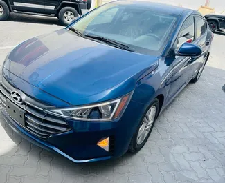 Vooraanzicht van een huurauto Hyundai Elantra in Dubai, Verenigde Arabische Emiraten ✓ Auto #7108. ✓ Transmissie Automatisch TM ✓ 0 beoordelingen.