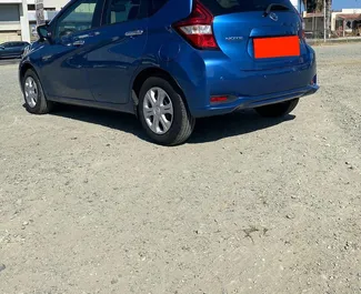 Benzine motor van 1,2L van Nissan Note 2019 te huur in Larnaca.