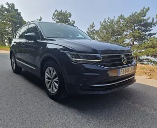 Verhuur Volkswagen Tiguan. Comfort, Crossover Auto te huur in Montenegro ✓ Borg van Borg van 350 EUR ✓ Verzekeringsmogelijkheden TPL, CDW, SCDW, Buitenland.