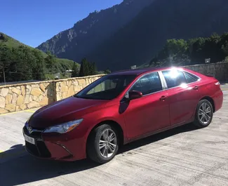 Verhuur Toyota Camry. Comfort, Premium Auto te huur in Georgië ✓ Borg van Zonder Borg ✓ Verzekeringsmogelijkheden TPL, FDW, Passagiers, Diefstal.