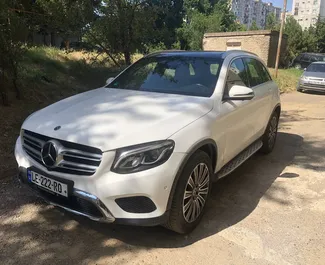 Autohuur Mercedes-Benz GLC-Class 2018 in in Georgië, met Diesel brandstof en 204 pk ➤ Vanaf 474 GEL per dag.