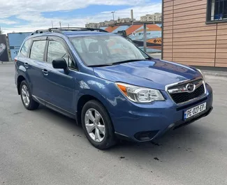 Vooraanzicht van een huurauto Subaru Forester in Tbilisi, Georgië ✓ Auto #7315. ✓ Transmissie Automatisch TM ✓ 0 beoordelingen.