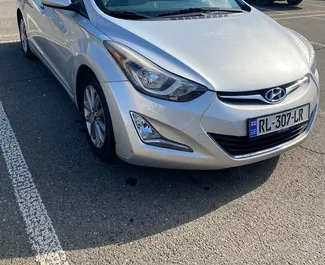 Autohuur Hyundai Elantra 2015 in in Georgië, met Benzine brandstof en 170 pk ➤ Vanaf 109 GEL per dag.