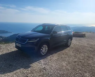 Vooraanzicht van een huurauto Skoda Kodiaq in Budva, Montenegro ✓ Auto #7189. ✓ Transmissie Automatisch TM ✓ 0 beoordelingen.