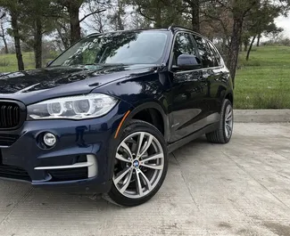 Autohuur BMW X5 2014 in in Georgië, met Benzine brandstof en 306 pk ➤ Vanaf 273 GEL per dag.