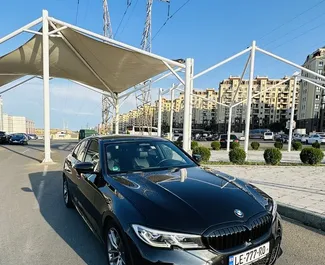 Diesel motor van 2,0L van BMW 320d 2019 te huur in Tbilisi.