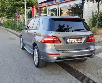 Autohuur Mercedes-Benz ML350 2013 in in Albanië, met Diesel brandstof en 302 pk ➤ Vanaf 100 EUR per dag.