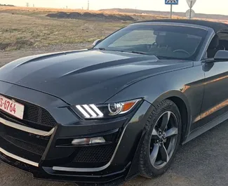 Autohuur Ford Mustang Cabrio 2017 in in Georgië, met Benzine brandstof en 310 pk ➤ Vanaf 418 GEL per dag.