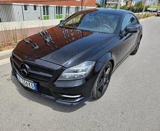 Vooraanzicht van een huurauto Mercedes-Benz CLS-Class in Tirana, Albanië ✓ Auto #7222. ✓ Transmissie Automatisch TM ✓ 0 beoordelingen.