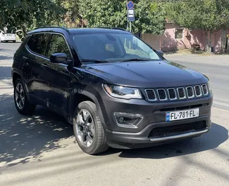 Autohuur Jeep Compass 2017 in in Georgië, met Benzine brandstof en 180 pk ➤ Vanaf 120 GEL per dag.