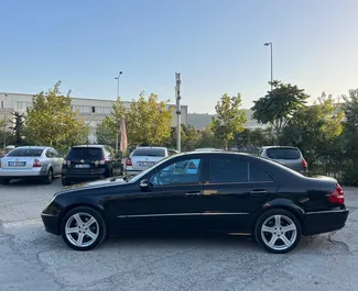 Autohuur Mercedes-Benz E-Class #7343 Automatisch in Tirana, uitgerust met 2,8L motor ➤ Van Skerdi in Albanië.