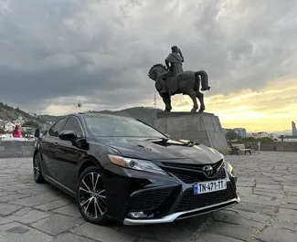 Autohuur Toyota Camry #7389 Automatisch in Tbilisi, uitgerust met 2,5L motor ➤ Van Giorgi in Georgië.