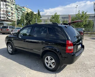 Vooraanzicht van een huurauto Hyundai Tucson in Tirana, Albanië ✓ Auto #7346. ✓ Transmissie Handmatig TM ✓ 0 beoordelingen.