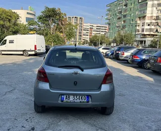 Toyota Yaris 2009 beschikbaar voor verhuur in Tirana, met een kilometerlimiet van onbeperkt.