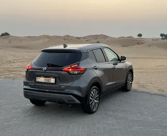 Verhuur Nissan Kicks. Economy, Comfort, Crossover Auto te huur in de VAE ✓ Borg van Borg van 1000 AED ✓ Verzekeringsmogelijkheden TPL.