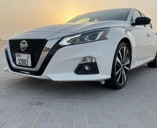 Autohuur Nissan Altima #7482 Automatisch in Dubai, uitgerust met 2,5L motor ➤ Van Ildar in de VAE.