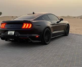 Verhuur Ford Mustang GT. Premium, Luxe Auto te huur in de VAE ✓ Borg van Borg van 1500 AED ✓ Verzekeringsmogelijkheden TPL.