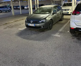 Vooraanzicht van een huurauto Volkswagen Golf 6 in Durrës, Albanië ✓ Auto #7405. ✓ Transmissie Handmatig TM ✓ 0 beoordelingen.