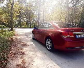 Verhuur Chevrolet Cruze. Comfort Auto te huur in Georgië ✓ Borg van Borg van 300 GEL ✓ Verzekeringsmogelijkheden FDW, Jonge.