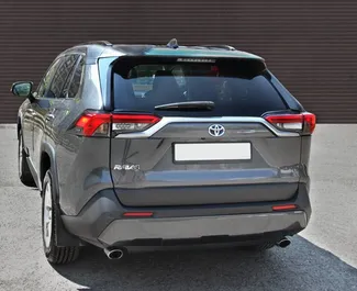 Autohuur Toyota Rav4 2020 in in Armenië, met Benzine brandstof en 171 pk ➤ Vanaf 70 USD per dag.