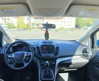 Ford C-Max 2012 met Vooraandrijving systeem, beschikbaar in Koetaisi.