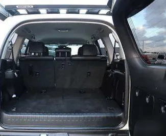 Autohuur Toyota Land Cruiser Prado 2021 in in Georgië, met Diesel brandstof en 278 pk ➤ Vanaf 288 GEL per dag.