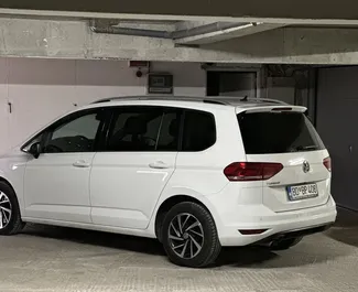 Autohuur Volkswagen Touran #7902 Automatisch in Becici, uitgerust met 2,0L motor ➤ Van Filip in Montenegro.