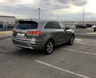 Kia Sorento 2020 beschikbaar voor verhuur in Tbilisi, met een kilometerlimiet van onbeperkt.