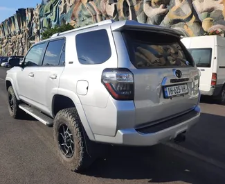 Verhuur Toyota 4 Runner. Comfort, SUV Auto te huur in Georgië ✓ Borg van Borg van 800 GEL ✓ Verzekeringsmogelijkheden TPL, FDW, Buitenland.