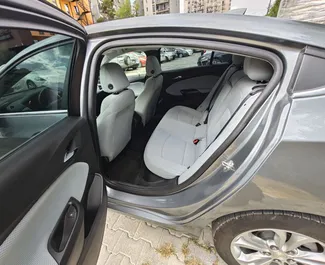 Chevrolet Cruze 2018 beschikbaar voor verhuur in Tbilisi, met een kilometerlimiet van onbeperkt.