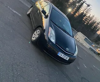 Autohuur Toyota Prius 2008 in in Georgië, met Hybride brandstof en 160 pk ➤ Vanaf 70 GEL per dag.