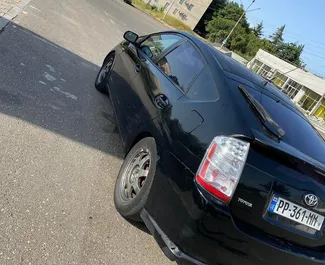 Toyota Prius 2008 beschikbaar voor verhuur in Koetaisi, met een kilometerlimiet van onbeperkt.