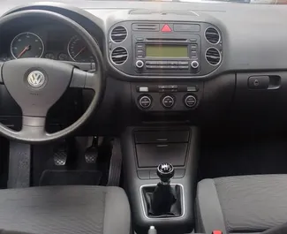 Diesel motor van 2,0L van Volkswagen Golf Plus 2005 te huur in Durrës.