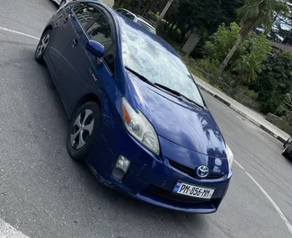 Autohuur Toyota Prius 2010 in in Georgië, met Hybride brandstof en 170 pk ➤ Vanaf 80 GEL per dag.